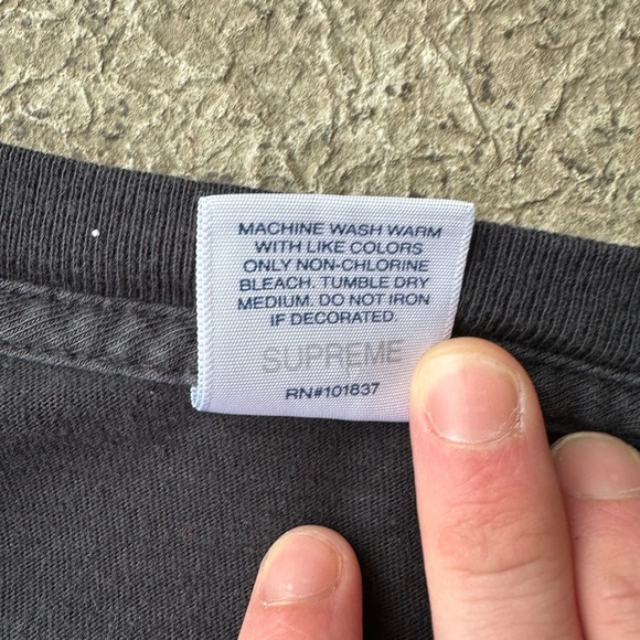 Supreme FW17 Andres Serrano Collab Tee - Picture 3 of 5